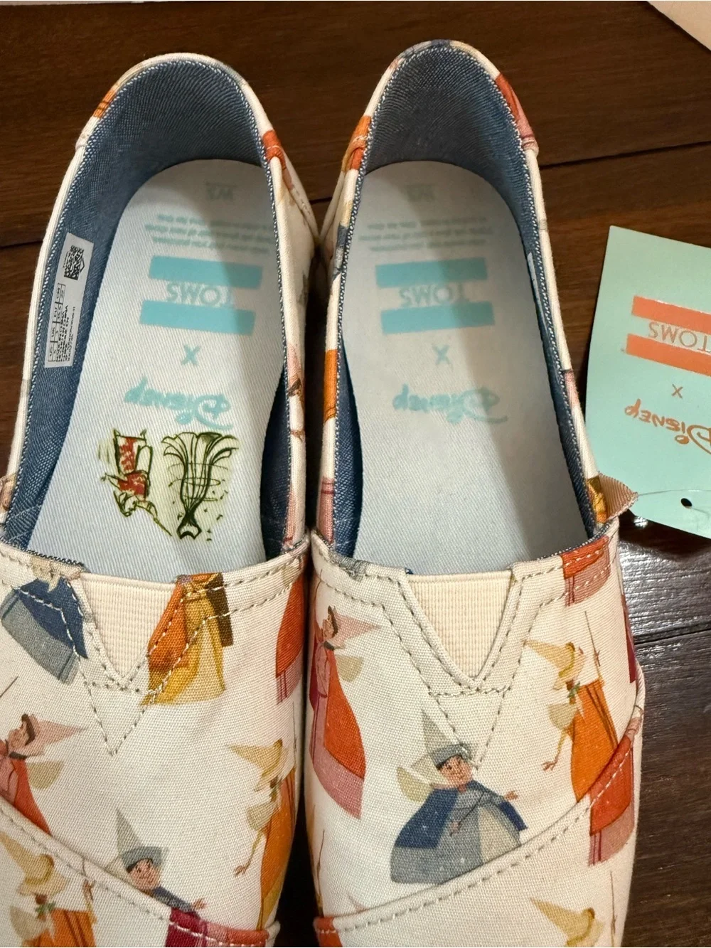 TOMS x Disney Women's Fairy Tale Canvas Slip-On Shoes in Cream Size 5